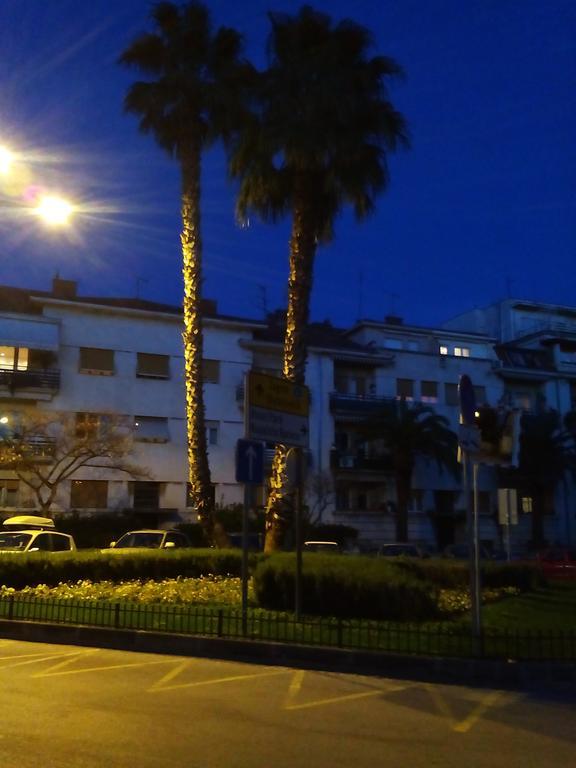Apartment Toby Split Bagian luar foto